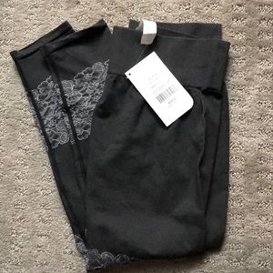 Fabletics leggings NEW!!  Size L